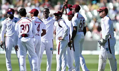 ഇന്ത്യക്കെതിരായ ടെസ്റ്റ് പരമ്പരയ്ക്കുള്ള വെസ്റ്റ് ഇൻഡീസ് ടീമിനെ റോസ്റ്റൺ ചേസ് നയിക്കും; ടാഗെനരൈൻ ചന്ദർപോളും അലിക്ക് അതനാസെയും തിരിച്ചെത്തി; ഖാരി പിയറി ടീമിലെ പുതുമുഖം