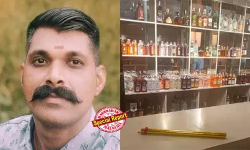 ശ്രീകൃഷ്ണ ജയന്തി ആഘോഷത്തില്‍ പങ്കെടുത്തവര്‍ ബാറിലെത്തി മദ്യപിച്ചുവെന്ന് വരുത്തിത്തീര്‍ക്കാന്‍ ശ്രമം; കാക്കയങ്ങാട്ടെ ബാറില്‍ മദ്യക്കുപ്പിക്കിടയില്‍ ഓടക്കുഴല്‍ വെച്ച് ഫോട്ടോ എടുത്ത് സോഷ്യല്‍ മീഡിയയില്‍ പ്രദര്‍ശിപ്പിച്ചു; സ്പര്‍ദ്ധയും കലാപവും സൃഷ്ടിച്ചതിന് സിപിഎം ബ്രാഞ്ച് സെക്രട്ടറിക്കെതിരെ കേസ്
