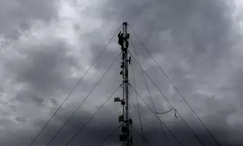 അധാര്‍മികത തടയാന്‍ നിര്‍ണായക നീക്കം; ഫൈബര്‍ ഒപ്റ്റിക് ഇന്റര്‍നെറ്റ് പൂര്‍ണ്ണമായി നിരോധിക്കാന്‍ ഉത്തരവിട്ട് താലിബാന്‍ സര്‍ക്കാര്‍;   ഒരു ബദല്‍ നിര്‍മ്മിക്കുമെന്നും സര്‍ക്കാര്‍ വക്താവ്;  ബിസിനസ് മേഖലക്ക് കനത്ത തിരിച്ചടിയെന്ന് വിമര്‍ശനം