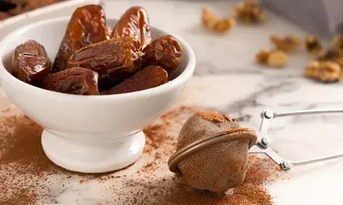 കുതിർത്ത ഈന്തപ്പഴം വെറും വയറ്റിൽ കഴിച്ചാൽ കാര്യങ്ങൾ ഉഷാർ; എല്ലാ ദിവസവും കഴിക്കുന്നത് ശീലമാക്കൂ..; ഗുണങ്ങൾ അറിയാം..