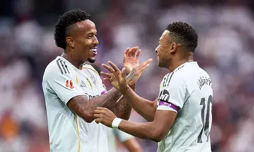 ലാ ലിഗയിൽ തുടർച്ചയായ അഞ്ചാം ജയം; എസ്പാന്യോളിനെ എതിരില്ലാത്ത 2 ഗോളുകൾക്ക് തകർത്ത് റയൽ മാഡ്രിഡ്; പോയിന്റ് പട്ടികയിൽ ഒന്നാമത്