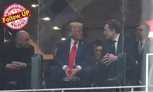 തന്നെ വല്ലാതെ മിസ് ചെയ്ത് കേട്ടോ; ഇലോണ്‍ എന്നോട് മിണ്ടണമെന്ന് തനിക്ക് കൊതിയുണ്ടെന്ന് കേട്ടല്ലോ! തോള്‍ കുലുക്കിയും തല കുലുക്കിയും കൈ കൊടുത്തും ട്രംപിന്റെ അഭിവാദ്യം സ്വീകരിച്ച് മസ്‌ക്; അടിച്ചുപിരിഞ്ഞ പഴയ കൂട്ടുകാര്‍ കണ്ടുമുട്ടിയപ്പോള്‍ എന്താണ് പറഞ്ഞത്? ഡികോഡ് ചെയ്ത് ലിപ് റീഡര്‍മാര്‍