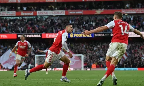 ഒന്നടിച്ച് മുന്നിലെത്തിയതിന് പിന്നാലെ പ്രതിരോധം തീർത്ത് സിറ്റി; എമിറേറ്റ്സിൽ പെപ്പിന്റെ തന്ത്രങ്ങൾ പാളി; ആവേശപ്പോരിൽ ആഴ്സണലിന്‌ ഇഞ്ചുറി ടൈമിൽ സമനില; ഗോൾ വല കുലുക്കിയത് പകരക്കാരനായെത്തിയ ഗബ്രിയേൽ മാർട്ടിനെല്ലി