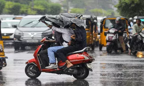 ഒന്നിനുപുറകെ ഒന്നായി ബംഗാള്‍ ഉള്‍ക്കടലില്‍ ന്യൂനമര്‍ദം; 25 മുതല്‍ മഴ ശക്തമാകും