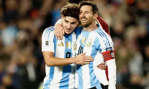 ഒരുക്കിയ സൗകര്യങ്ങളില്‍ പൂര്‍ണ്ണ തൃപ്തി; കൊച്ചിയില്‍ അര്‍ജന്റീന കളിക്കുക ഓസ്ട്രേലിയക്കെതിരെ; മത്സരം നവംബറില്‍ തന്നെ നടക്കും;   സ്പോണ്‍സര്‍ കമ്പനിയും ഓസ്ട്രേലിയയും തമ്മില്‍ കരട് കരാര്‍ കൈമാറി