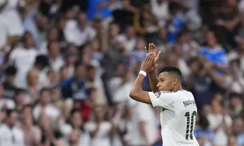 ലാ ലിഗയിൽ വിജയക്കുതിപ്പ് തുടർന്ന് റയൽ മാഡ്രിഡ്; ലെവാന്റെയെ തകർത്തത് 4-1ന്; എംബാപ്പെക്ക് ഇരട്ട ഗോൾ