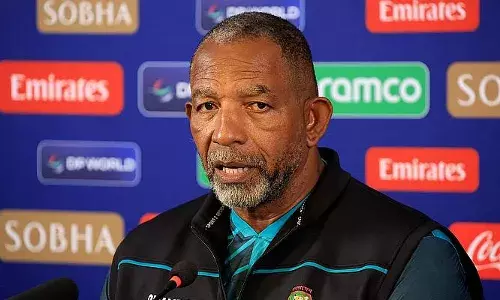 ഇന്ത്യയെ തോൽപ്പിക്കാനുള്ള കഴിവ് എല്ലാ ടീമുകൾക്കുമുണ്ട്, വിജയിയെ നിർണയിക്കുന്നത് മൂന്നര മണിക്കൂർ; ആത്മവിശ്വാസം പ്രകടിപ്പിച്ച് ബംഗ്ലാദേശ് കോച്ച് ഫിൽ സിമൺസ്