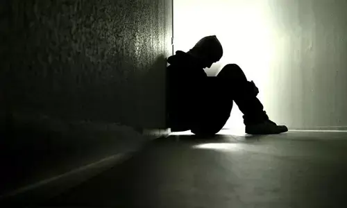 സൈനികനാകാൻ കഠിനാദ്ധ്വാനം; ഒടുവിൽ കൈയിൽ പച്ചകുത്തിയതിനാൽ അവസരം നഷ്ടമായി; മനോവിഷമത്തിൽ 17-കാരൻ തൂങ്ങിമരിച്ചു