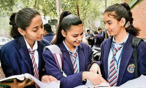 സിബിഎസ്ഇ പരീക്ഷാ കലണ്ടര്‍ പുറത്തിറക്കി; ഫെബ്രുവരി 17ന് പത്ത് പ്ലസ് ടു ക്ലാസുകളിലെ പരീക്ഷകള്‍ തുടങ്ങും