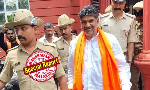 മനാഫിനെയടക്കം കൊണ്ടുവന്ന ആക്ഷന്‍ കൗണ്‍സില്‍ പ്രസിഡന്റിനെതിരെയുള്ളത് 21 കേസുകള്‍; ശുചീകരണ തൊഴിലാളിക്ക് പണം നല്‍കിയത് സഹായികളുടെ അക്കൗണ്ടില്‍ നിന്ന്; ഒരുവര്‍ഷത്തേക്ക് ദക്ഷിണ കന്നഡ ജില്ലയില്‍ പ്രവേശിക്കുന്നതിന് വിലക്ക്; ധര്‍മ്മസ്ഥലയിലെ കാരണഭൂതന്‍ നാടുകടത്തപ്പെടുമ്പോള്‍!