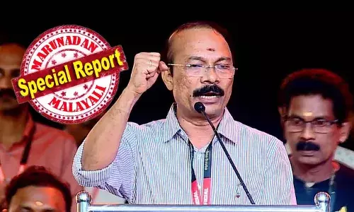 അങ്ങനെ ചെയ്യാന്‍ പാടില്ലായിരുന്നു, ആ ദൃശ്യം കാണുമ്പോള്‍ വിഷമമുണ്ട്; സത്യത്തില്‍ താന്‍ വലിയ വിശ്വാസിയാണ്; മുഷ്ടി ചുരുട്ടി ശരണം വിളിച്ചതില്‍ ഖേദം പ്രകടിപ്പിച്ച് ദേവസ്വം ബോര്‍ഡ് പ്രസിഡന്റ്;  ആഗോള അയ്യപ്പ സംഗമം വന്‍ വിജയമായിരുന്നുവെന്നും പി എസ് പ്രശാന്ത്