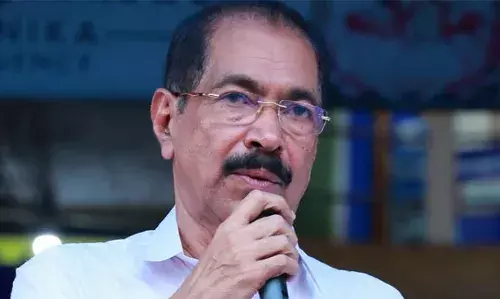 കോണ്‍ഗ്രസ് നേതാക്കള്‍ ഇരുമുടി കെട്ടുമായി ശബരിമല കയറുന്നവര്‍; ഏത് സിപിഎം നേതാവിനാണ് വിശ്വാസമുള്ളത്; എന്‍എസ്എസിന് എല്ലാ കാലത്തും സമദൂര നിലപാടെന്ന് സണ്ണി ജോസഫ്