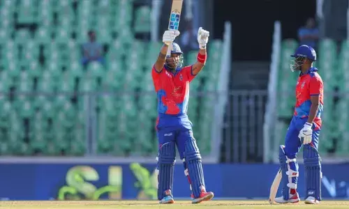 വിഷ്ണു വിനോദിന്റെ വെടിക്കെട്ട് ബാറ്റിംഗ്; 57 പന്തില്‍ നേടിയത് 101 റൺസ്; ഫിനിഷിംഗ് ടച്ചുമായി അഫ്സൽ; ഒമാനെതിരെ മികച്ച സ്കോർ