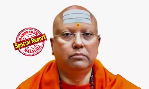 ബേബി ഐ ലവ് യു, നീ ഇന്ന് അതീവ സുന്ദരിയായിരിക്കുന്നു എന്ന് വാട്‌സാപ്പ് സന്ദേശം; ഹോളി ആഘോഷങ്ങള്‍ക്കിടെ കവിളില്‍ ചായംപുരട്ടല്‍; രാത്രിയില്‍ മുറിയിലേക്ക് ക്ഷണിക്കും; വഴങ്ങിയില്ലെങ്കില്‍ ഭീഷണി; ചൈതന്യാനന്ദയ്‌ക്കെതിരേ കടുത്ത ആരോപണങ്ങളുമായി കൂടുതല്‍ വിദ്യാര്‍ഥിനികള്‍; അന്വേഷണം നടക്കുന്നതിനിടെ ചൈതന്യാനന്ദ പിന്‍വലിച്ചത് 50 ലക്ഷങ്ങള്‍