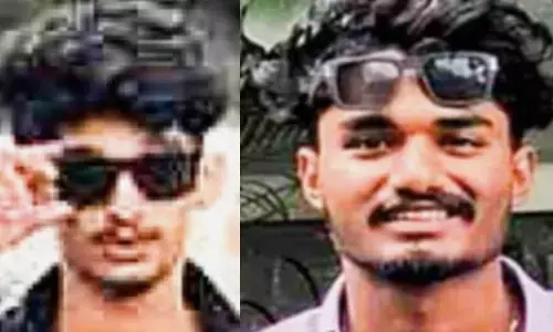 ബൈക്കിന്റെ ബ്രേക്ക് പൊട്ടി അപകടം; നിയന്ത്രണം വിട്ട് നേരെ മരത്തിലിടിച്ച് രണ്ടു യുവാക്കള്‍ക്ക് ദാരുണാന്ത്യം; മൃതദേഹങ്ങൾ ആശുപത്രിയിൽ; സംഭവം മലപ്പുറത്ത്