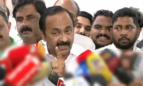 എന്‍.എസ്.എസ് ജനറല്‍ സെക്രട്ടറി അയയുന്നില്ലല്ലോ എന്ന് ചോദ്യം; അയയാന്‍ ഞങ്ങള്‍ പറഞ്ഞിട്ടില്ലല്ലോ എന്ന് മറുപടി;  പ്രീണനനയം ഞങ്ങള്‍ക്കില്ല, അത് സി.പി.എം നയമാണ്; ഭൂരിപക്ഷ, ന്യൂനപക്ഷ വര്‍ഗീയതകളെ പ്രോല്‍സാഹിപ്പിക്കില്ലെന്നും വി.ഡി. സതീശന്‍;  എന്‍എസ്എസ് എസ്എന്‍ഡിപി നിലപാടില്‍ കോണ്‍ഗ്രസിന് ആശങ്കയില്ലെന്നും പ്രതികരണം