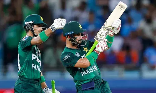 ഞാനൊരു പത്താൻ, ആ ആഘോഷം രാഷ്ട്രീയത്തിന്റെ ഭാഗമല്ല, സംസ്കാരത്തിന്റേത്; ഇത് കോഹ്‌ലിയും ധോണിയും മുൻപ് ചെയ്തിട്ടുണ്ട്; ഗൺ സെലിബ്രേഷൻ വിവാദത്തിൽ  പാക്ക് താരത്തിന്റെ വിശദീകരണം