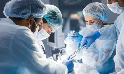 സഹിക്കാൻ കഴിയാത്ത വയറുവേദനയുമായി ആശുപത്രിയിലെത്തി; പിന്നാലെ 45കാരിയുടെ കൈ മുറിച്ചുമാറ്റി; കാരണം അറിഞ്ഞ് കരഞ്ഞ് കുടുംബം