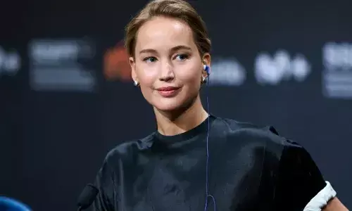 ഈ കരുണയില്ലായ്മ കണ്ടില്ലെന്ന് വെച്ചാൽ ഇത് ഒരിക്കൽ നിങ്ങളുടെ നേർക്ക് വരും; ഗസ്സയിൽ നടക്കുന്നത് വംശഹത്യ; ലോകത്തിലെ എല്ലാ കുട്ടികളെയും ഓർത്ത് ഭയപ്പെടുകയാണെന്ന് ഓസ്കർ ജേതാവ് ജെന്നിഫർ ലോറൻസ്