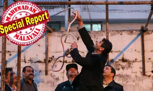 പിറകില്‍ കൈകെട്ടി കണ്ണുകള്‍ മൂടി ക്രെയിന്‍ ഉപയോഗിച്ച് തൂക്കിലേറ്റുന്നു; കൊന്നൊടുക്കുന്നത്‌  45 മിനിറ്റോളം ശ്വാസംമുട്ടിച്ച്; കൂട്ടവധശിക്ഷയുടെ പ്രചാരണത്തിന്റെ ഭാഗമായി ഇതുവരെ കൊല്ലപ്പെട്ടത് ആയിരത്തിലധികം പേര്‍; പെണ്‍കുട്ടികള്‍ക്കുള്ള വധശിക്ഷ പ്രായം വെറും ഒന്‍പത് വയസുമുതല്‍; ഇറാന്‍ സമാധാനസ്‌നേഹികളാണെന്ന് പ്രസിഡന്റ് പറയുമ്പോഴും ആളുകളെ കൊല്ലുന്നത് അതിക്രൂരമായി