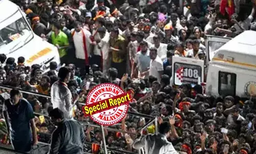 ആശുപത്രിയില്‍ നിന്ന് ഡിസ്ചാര്‍ജ് വാങ്ങി വീട്ടില്‍ പോയി; പിന്നാലെ നെഞ്ചുവേദനയെ തുടര്‍ന്ന് യുവാവിന്റെ മരണം;  കരൂര്‍ ദുരന്തത്തില്‍ മരണം 40 ആയി; 111 പേര്‍ ചികിത്സയില്‍; അട്ടിമറിയെന്ന് ആരോപണം; പൊലീസിനെതിരെ നേതാക്കള്‍