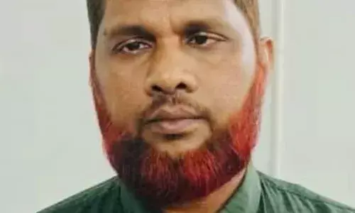 ബസിൽ കയറിയ മദ്രസ അധ്യാപകന്റെ സ്വഭാവത്തിൽ മാറ്റം; പതിമൂന്നുകാരനെ അടുത്തുപിടിച്ചിരുത്തി ലൈംഗികാതിക്രമം; പ്രതിയെ കൈയ്യോടെ പൊക്കി പോലീസ്; സംഭവം മലപ്പുറത്ത്