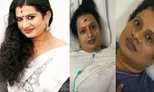 ഓണത്തിന് വീഡിയോ ഒന്നും കണ്ടില്ലല്ലോ...എന്ന് ആരാധകന്റെ ചോദ്യം; ഐസിയുവിൽ കിടക്കുന്ന ചിത്രവുമായി നടി; സംസാരിക്കാൻ നേരെ പറ്റുന്നില്ലെന്നും മറുപടി; ദേവിചന്ദനയുടെ ദൃശ്യങ്ങൾ വൈറൽ