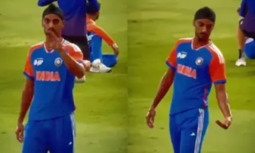 കാണികൾക്ക് നേരെ വിമാന ആംഗ്യം; ഇന്ത്യൻ പേസർ അർഷ്ദീപ് സിംഗിനെതിരെ പരാതി നൽകി പാക്കിസ്ഥാൻ ക്രിക്കറ്റ് ബോർഡ്