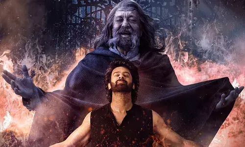 ഹൊറർ ഈസ് ദ ന്യൂ ഹ്യൂമർ..; ഹൊറർ-ഫാന്റസി ത്രില്ലറുമായി റിബൽ സ്റ്റാർ പ്രഭാസ്; ദ രാജാസാബ് സിനിമയുടെ അപ്ഡേറ്റെത്തി; ട്രെയിലർ നാളെ പുറത്തിറങ്ങും