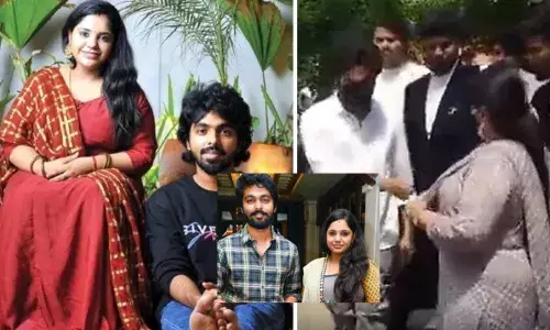 കുടുംബ കോടതിയുടെ മുന്നിൽ നിന്ന് രണ്ടുപേരുടെ ഗുഡ്ബൈ പറച്ചിൽ; പരസ്പര ധാരണയോടെ വേർ പിരിഞ്ഞ് ഗായകൻ ജിവി പ്രകാശും സൈന്ധവിയും; ചർച്ചയാക്കി സോഷ്യൽ മീഡിയ