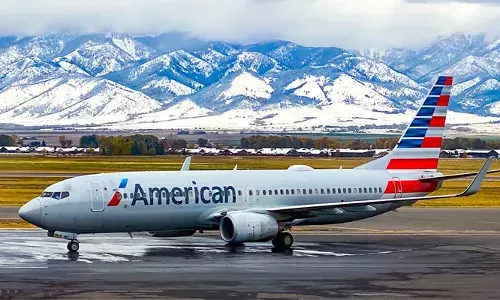 അമേരിക്കന്‍ എയര്‍ലന്‍സില്‍ അജ്ഞാത മൃതദേഹം; ലാന്‍ഡിങ് ഗിയറില്‍ കിടന്ന മൃതദേഹം കണ്ടെത്തിയത് അറ്റകുറ്റപ്പണിക്കിടെ: അന്വേഷണം ആരംഭിച്ചു