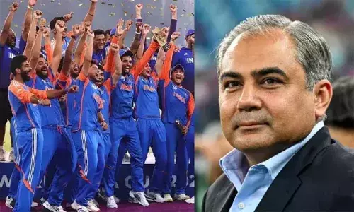 ട്രോഫി ഇന്ത്യന്‍ ടീമിന് കൈമാറാന്‍ തയ്യാര്‍, പക്ഷേ ഔദ്യോഗികമായി നടത്തുന്ന ചടങ്ങില്‍ തന്റെ കൈയില്‍നിന്ന് ട്രോഫി സ്വീകരിക്കണം; അടിച്ചുമാറ്റിയ ഏഷ്യാകപ്പ് ട്രോഫി തിരികെ തരാന്‍ നിബന്ധന വെച്ച് എ.സി.സി ചെയര്‍മാന്‍ മൊഹ്‌സിന്‍ നഖ്വി