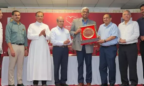 ഹൃദയതാളങ്ങള് ഒത്തുചേര്ന്നു; അതിജീവനത്തിന്റെ നേര്ക്കാഴ്ചയായി ഹാര്ട്ട് കെയര് ഫൗണ്ടേഷന്- ലിസി ഹൃദയസംഗമം ഹൃദയതാളങ്ങള് ഒത്തുചേര്ന്നു; അതിജീവനത്തിന്റെ നേര്ക്കാഴ്ചയായി ഹാര്ട്ട് കെയര് ഫൗണ്ടേഷന്- ലിസി ഹൃദയസംഗമം