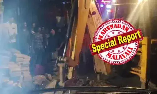 ഓടയിലേയ്ക്ക് ഓക്സിജന്‍ സിലിണ്ടര്‍ അടക്കം ഇറക്കിയാണ് രക്ഷാപ്രവര്‍ത്തനം; ഹോട്ടലിന്റെ മാലിന്യ ടാങ്ക് വൃത്തിയാക്കാന്‍ മാന്‍ ഹോളില്‍ ഇറങ്ങിയ മൂന്നു തൊഴിലാളികളും മരിച്ചത് ശ്വാസം മുട്ടി; ദുരന്തത്തില്‍ പെട്ടത് കമ്പം സ്വദേശികള്‍; കട്ടപ്പനയെ നടുക്കി രാത്രി ദുരന്തം