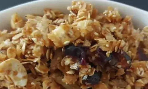 ഉരുകി വരുന്ന ശർക്കരയിൽ കുറച്ച് നെയ്യ് ചേർത്ത് ഇളക്കണം..; നവരാത്രി സ്പെഷ്യൽ വിഭവം നവം എളുപ്പം തയ്യാറാക്കാനുള്ള വിധം; കുക്കിങ്ങ് മെത്തേഡ് നോക്കാം...