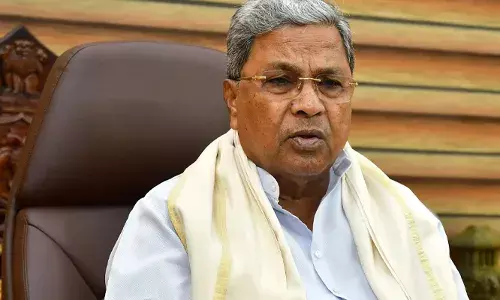 എന്റെ കാറില്‍ കാക്ക ഇരുന്നത് ദുശ്ശകുനമാണെന്ന് ചിലർ പറഞ്ഞു; നിങ്ങൾ നോക്കിക്കോ..ഞാൻ കർണാടക മുഖ്യമന്ത്രിയായി അഞ്ചുവർഷം പൂർത്തിയാക്കും; തുറന്നടിച്ച് സിദ്ധരാമയ്യ