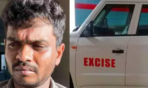 കരിപ്പൂര്‍ വിമാനത്താവള പരിസരത്ത് നിന്ന് കറങ്ങിയ ആളെ കണ്ട് നല്ല പരിചയം; പന്തികേട് തോന്നി പിടിച്ചുനിർത്തി പരിശോധിച്ചതും തൂക്കി; പ്രതിയെ കണ്ട് എക്‌സൈസിന് തലവേദന