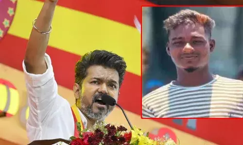 വിജയ്‌ക്കെതിരെ പോസ്റ്റർ ഒട്ടിച്ചതിൽ ടിവികെ പ്രവർത്തകരുമായി തർക്കം; ദൃശ്യങ്ങൾ പ്രചരിച്ചത്തിന് പിന്നാലെ യുവാവിനെ ഭീഷണിപ്പെടുത്തി; 20കാരൻ മരിച്ച സംഭവത്തിൽ ടിവികെ പ്രാദേശിക ഭാരവാഹികൾ ഉൾപ്പെടെ നാല് പേർക്കെതിരെ