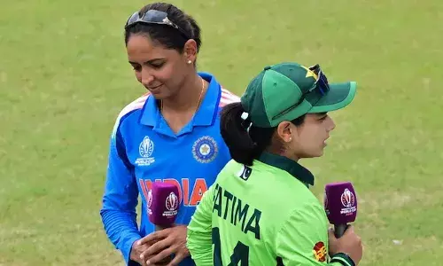 ക്യാപ്റ്റന്മാർ കൈകൊടുത്തില്ല; വനിതാ ഏകദിന ലോകകപ്പിൽ ടോസ് ജയിച്ച് പാക്കിസ്ഥാൻ; കൊളംബോയിൽ ഇന്ത്യക്ക് ബാറ്റിങ്; ടീമിൽ രണ്ട് മാറ്റം