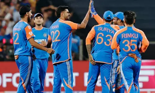 ചാമ്പ്യന്‍സ് ട്രോഫി ടീമില്‍ കയറിപ്പറ്റി;  ഇംഗ്ലണ്ടിനെതിരായ ടെസ്റ്റ് പരമ്പരയിലും ഏഷ്യാ കപ്പ് ടീമിലും ഇടംപിടിച്ചു; ഇപ്പോള്‍ ഓസിസ് പര്യടനത്തിനുള്ള രണ്ട് ടീമിലും;  ഹര്‍ഷിത് റാണ ഇന്ത്യന്‍ ടീമിലെ ഒരെ ഒരു സ്ഥിരം അംഗം;  ഗംഭീറിന്റെ പെറ്റ് ക്വാട്ട എന്ന് ആരാധകര്‍;  വിമര്‍ശനവുമായി മുന്‍ നായകന്‍