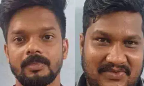 രഹസ്യവിവരത്തിൽ പരിശോധന; മലപ്പുറത്ത് മൂന്നക്ക ലോട്ടറി ചൂതാട്ടം നടത്തിയിരുന്ന രണ്ട് പേ‌‌ർ അറസ്റ്റിൽ; മൊബൈൽ ഫോണുകളും പണവും പിടിച്ചെടുത്തു