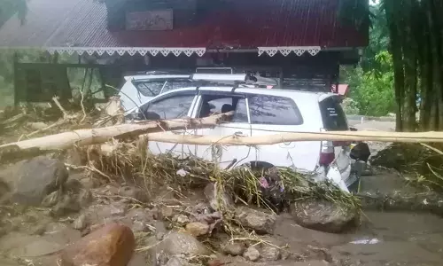 ഡാര്‍ജിലിങ്ങില്‍ കനത്ത മഴ, ഉരുള്‍പൊട്ടല്‍; 17 മരണം; മരണസംഖ്യ ഉയര്‍ന്നേക്കുമെന്ന് അധികൃതര്‍