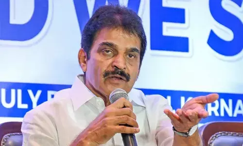 ലാൽസലാമിൽ വ്യക്തമായത് സർക്കാരിന്റെ രാഷ്ട്രീയ ലക്ഷ്യങ്ങൾ; മോഹൻലാലിനെ ആദരിച്ച പരിപാടി സർക്കാരിനോടുള്ള ജനങ്ങളുടെ വെറുപ്പ് മറികടക്കാൻ; വിവാദമാക്കാൻ കോൺഗ്രസ് ആഗ്രഹിക്കുന്നില്ലെന്നും കെ.സി. വേണുഗോപാൽ