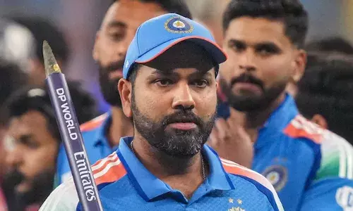 രോഹിത് ശര്‍മയെ ക്യാപ്റ്റൻ സ്ഥാനത്ത് നിന്ന് മാറ്റിയതിന് പിന്നില്‍ അജിത് അഗാര്‍ക്കര്‍; നീക്കം ഗില്ലിന്  അമിതഭാരം അടിച്ചേൽപ്പിക്കും, താരത്തിന്റെ പ്രകടനത്തെ ബാധിക്കുമെന്നും മുഹമ്മദ് കൈഫ്