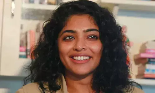 ഞാൻ ഫെമിനിസ്റ്റാണ്, അത് എന്റെ നല്ലൊരു വശമാണ്, ഒരു ആക്ടിവിസ്റ്റ് മാത്രമാണെന്ന് പലർക്കും തെറ്റിദ്ധാരണയുണ്ട്; പുറത്താക്കാൻ നോക്കണ്ട, തെങ്ങ് കയറിയിട്ടാണെങ്കിലും ജീവിക്കുമെന്ന് റീമ കല്ലിങ്കൽ