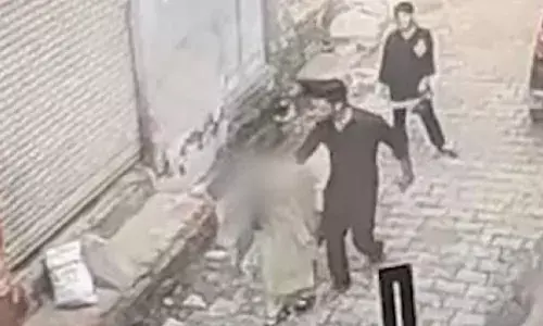 പതിനാലുകാരിയുടെ രഹസ്യ വിഡിയോ ചിത്രീകരിച്ചു; ചോദ്യം ചെയ്തതിന് മര്‍ദ്ദനം; പോക്‌സോ കേസില്‍ 20കാരന്‍ അറസ്റ്റില്‍