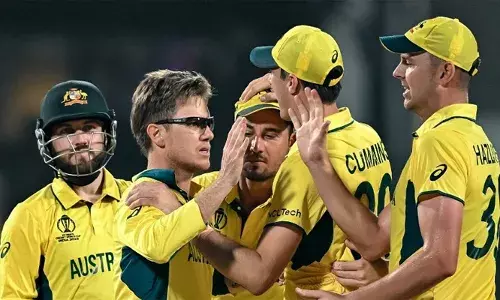 ഇന്ത്യക്കെതിരായ പരമ്പരകള്‍ക്കുള്ള ടീമിനെ പ്രഖ്യാപിച്ച് ഓസ്ട്രേലിയ; മിച്ചൽ സ്റ്റാർക്ക് ഏകദിന ടീമിൽ തിരിച്ചെത്തി; ഏകദിന, ടി20 ടീമുകളെ മിച്ചൽ മാർഷ് നയിക്കും; മാക്‌സ്‌വെല്ലും കമ്മിൻസും പുറത്ത്