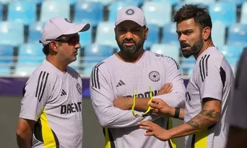 പരിശീലകനേക്കാള്‍ മത്സര പരിചയമുള്ള താരങ്ങള്‍;  ഡ്രസിങ് റൂമിലുണ്ടെങ്കില്‍ പല തീരുമാനങ്ങളും ചോദ്യം ചെയ്യപ്പെടാം? രോഹിത്തിനെയും കോലിയെയും അശ്വിനെയും പുറത്താക്കിയതിന് പിന്നിലെ ബുദ്ധികേന്ദ്രം ഗൗതം ഗംഭീര്‍;  വിവാദ തീരുമാനത്തെ വിമര്‍ശിച്ച് മുന്‍ ഇന്ത്യന്‍ താരം