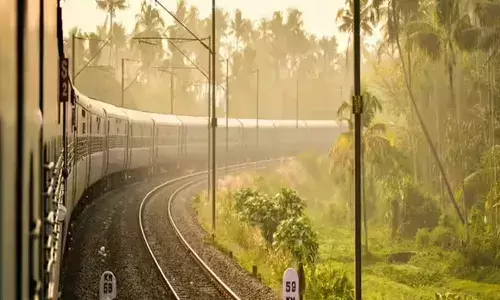 ബുക്ക് ചെയ്ത ട്രെയിന്‍ ടിക്കറ്റ് ക്യാന്‍സല്‍ ചെയ്യേണ്ട;  യാത്രാ തീയതി മാറ്റാം;  പണം നഷ്ടപ്പെടില്ല; അടുത്ത ജനുവരി മുതല്‍ നടപ്പിലാകും; യാത്രികര്‍ക്ക് ആശ്വാസമാകുന്ന വലിയ മാറ്റത്തിന് റെയില്‍വേ