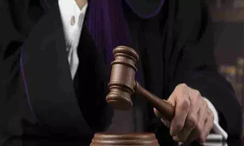 ഭാര്യ രാത്രിയില്‍ നാഗസ്ത്രീയായി മാറി ഉപദ്രവിക്കുന്നു; മജിസ്‌ട്രേറ്റിനു മുന്നില്‍ പരാതിയുമായി ഭര്‍ത്താവ്: മറ്റൊരു വിവാഹം കഴിക്കാനുള്ള നീക്കത്തിന്റെ ഭാഗമെന്ന് ഭാര്യ